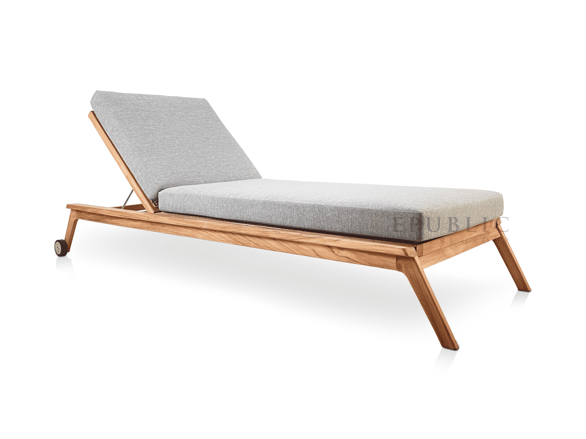 teak lounger