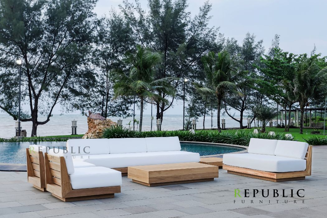 teak outdoor set